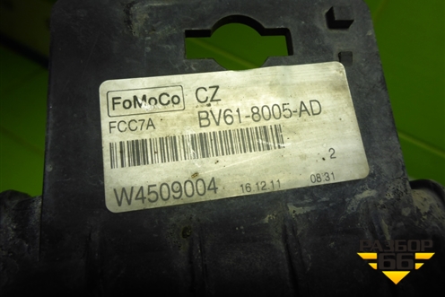 Радиатор охлаждения (BV618005AD) для Ford Focus 3 с 2011г (Фокус)