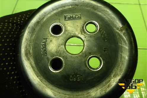 Шкив помпы  (1.6л PNDA) для Ford Focus 3 с 2011г (Фокус)