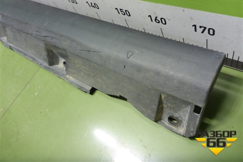 Накладка на порог наружная правая (BM51A10154A) для Ford Focus 3 с 2011г (Фокус)