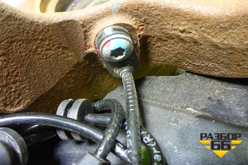 Кулак поворотный передний левый (402015284R) для Dacia Sandero с 2020-2022г (Сандеро)