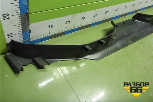 Накладка порога внутренняя правая (13318901) для Opel Insignia с 2008-2017г (Инсигниа)