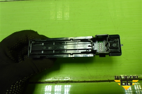 Кнопка аварийной сигнализации (13324594) для Opel Insignia с 2008-2017г (Инсигниа)