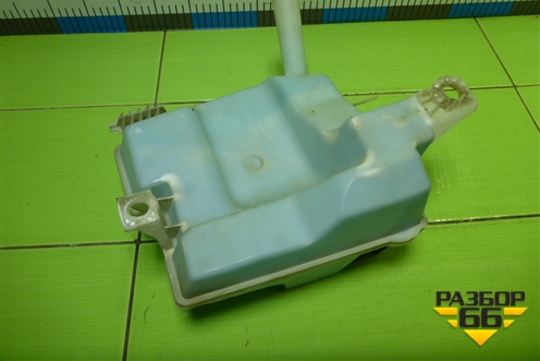 Бачок омывателя лобового стекла (BV6117B613A) для Ford Focus 3 с 2011г (Фокус)