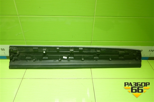 Накладка двери передней правой (8889688739) для Geely Monjaro с 2021г (Монджаро)