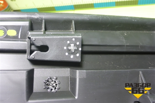 Накладка двери передней правой (8889688743) для Geely Monjaro с 2021г (Монджаро)