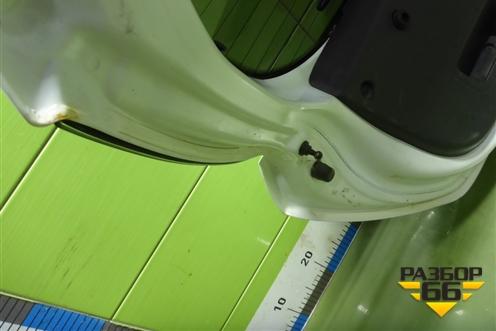 Дверь багажника со стеклом (737004L240) для Hyundai Solaris с 2010-2016г (Солярис)