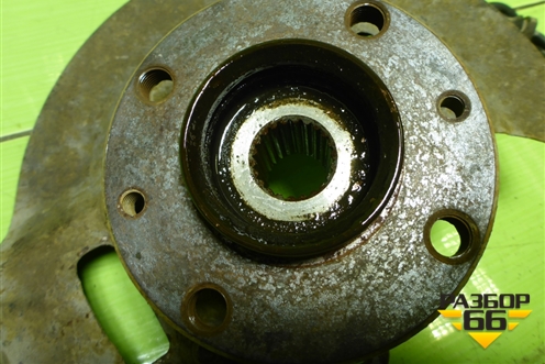 Кулак поворотный передний левый для VAZ Kalina/Калина