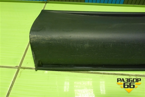 Накладка двери задней правой (KD5H51RC1) для Mazda CX 5 с 2017г (СХ5)