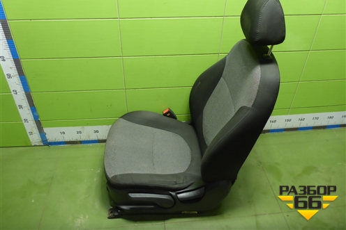 Сиденья комплект (с обогревом, без AIR BAG) для Hyundai Solaris с 2010-2016г (Солярис)