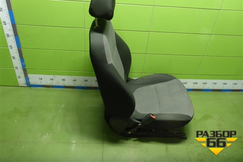 Сиденья комплект (с обогревом, без AIR BAG) для Hyundai Solaris с 2010-2016г (Солярис)