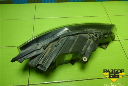 Фара левая (галоген) (6RU941016) для Volkswagen Polo (седан) с 2010г (Поло)