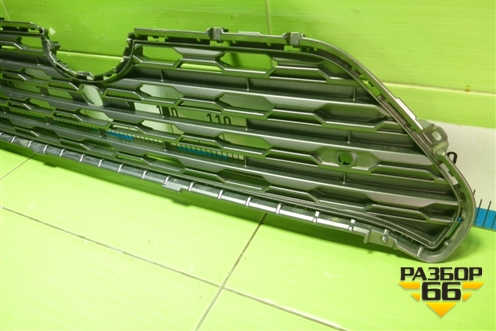 Решетка радиатора (под парктроник и камеру) (5311242190) для Toyota Rav-4 с 2018г (Рав 4)