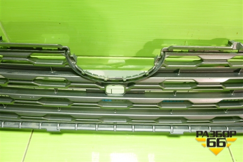 Решетка радиатора (под парктроник и камеру) (5311242190) для Toyota Rav-4 с 2018г (Рав 4)