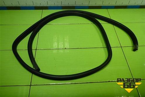 Уплотнитель двери задней правой (хетчбэк) для Hyundai Solaris с 2010-2016г (Солярис)