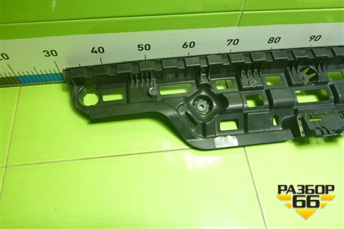 Кронштейн заднего бампера центральный (51127425449) для BMW X6 G06 с 2019г (Х6 Г06)