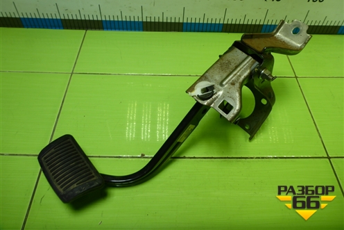 Педаль тормоза (АКПП) (328001R210) для Hyundai Solaris с 2010-2016г (Солярис)