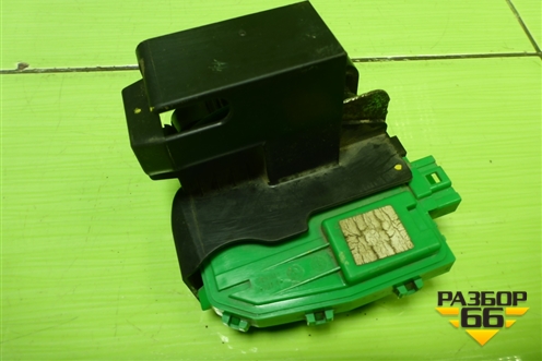 Замок двери задней левой для Hyundai Solaris с 2010-2016г (Солярис)