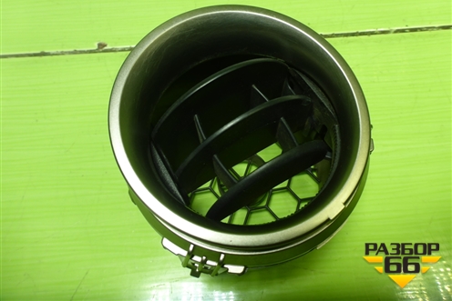 Дефлектор воздушный правый (5566042030) для Toyota Rav-4 с 2012-2019г (Рав 4)