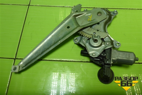 Стеклоподъёмник электрический задний левый для Toyota Rav-4 с 2012-2019г (Рав 4)