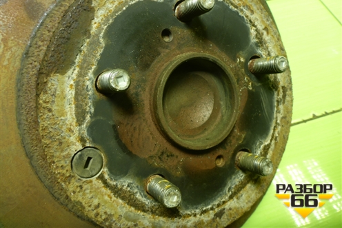 Кулак задний правый (4230442020) для Toyota Rav-4 с 2012-2019г (Рав 4)