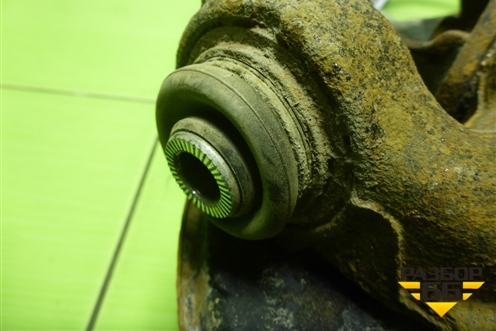 Кулак задний правый (4230442020) для Toyota Rav-4 с 2012-2019г (Рав 4)