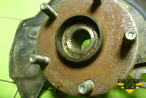 Кулак поворотный передний правый (4321142081) для Toyota Rav-4 с 2012-2019г (Рав 4)