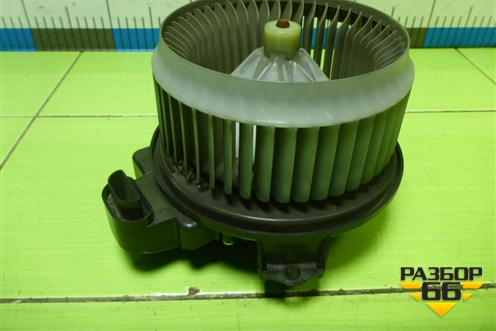 Моторчик отопителя для Toyota Rav-4 с 2012-2019г (Рав 4)