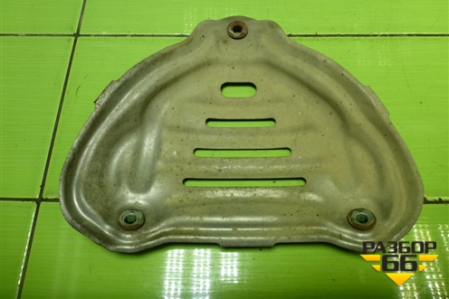 Экран тепловой (на выпускной коллектор 2.0л 3ZR) (1716737070) для Toyota Rav-4 с 2012-2019г (Рав 4)