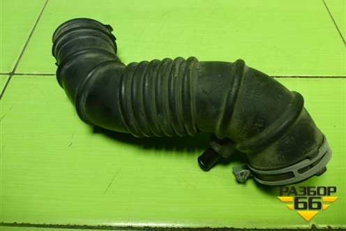 Патрубок воздушного фильтра (2.0л 3ZR) (1788137130) для Toyota Rav-4 с 2012-2019г (Рав 4)