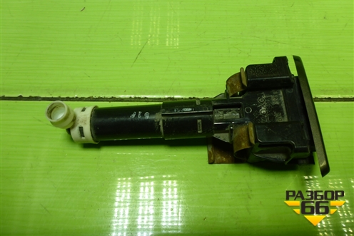 Форсунка омывателя фары правая (8520742051) для Toyota Rav-4 с 2012-2019г (Рав 4)