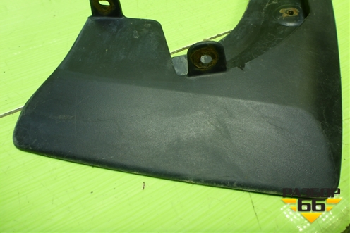 Брызговик задний правый (до 2015г) (7662542140) для Toyota Rav-4 с 2012-2019г (Рав 4)