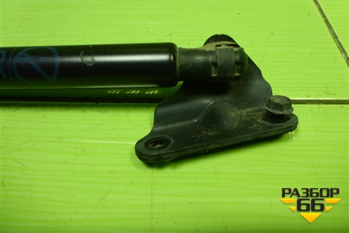 Амортизатор двери багажника (правый) (689500R010A) для Toyota Rav-4 с 2012-2019г (Рав 4)