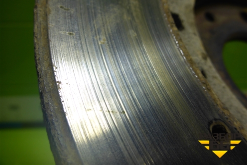 Диск тормозной передний вентилируемый (R14 с префорацией) для VAZ Granta/Гранта