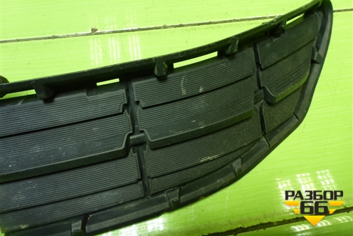 Решетка в передний бампер правая (5312742040) для Toyota Rav-4 с 2012-2019г (Рав 4)