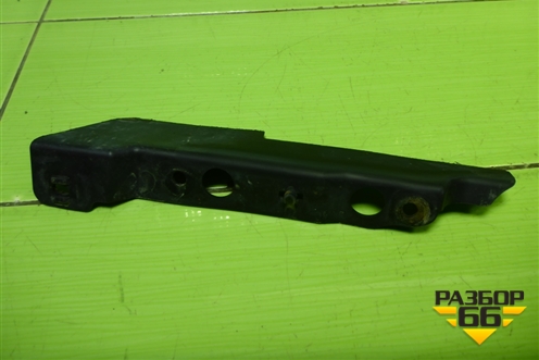 Брызговик передний правый (передний после 2015г) (5389542050) для Toyota Rav-4 с 2012-2019г (Рав 4)