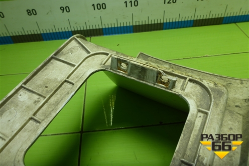 Корпус подножки правой (AZ16D424000022) для Sitrak C7H (С7Н)