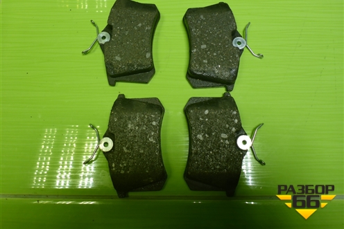 Колодки тормозные задние (LP565) для Renault Megane 2 с 2002-2009г (Меган)