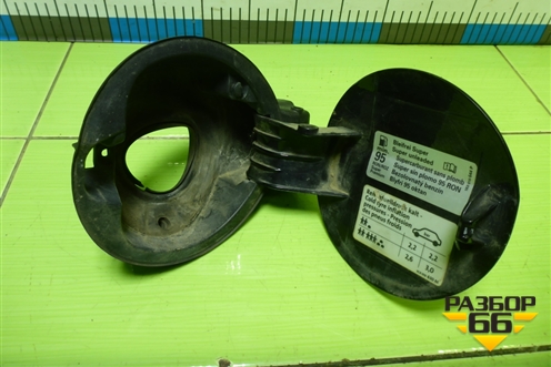 Лючок бензобака (3C5809857) для Volkswagen Passat (B6) с 2005-2010г (Пассат Б6)