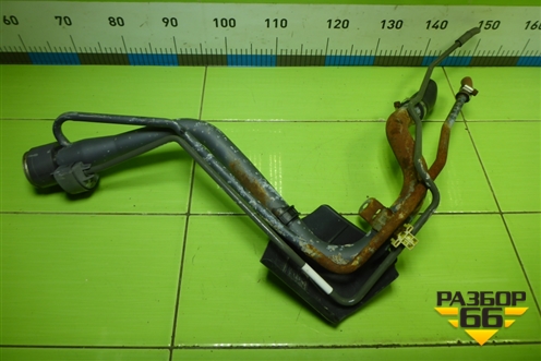 Горловина топливного бака для Toyota Corolla (E15) с 2006-2013г (Королла 150)