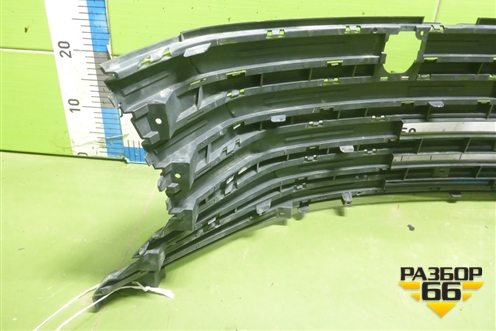 Решетка в передний бампер центральная (602001189AA) для Exeed TXL с 2020-2024г (ТХЛ)