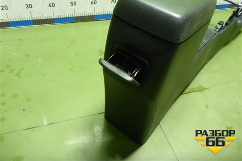 Подлокотник (5891112320) для Toyota Corolla (E15) с 2006-2013г (Королла 150)