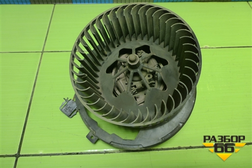 Моторчик отопителя (3C1820015) для Volkswagen Passat (B6) с 2005-2010г (Пассат Б6)