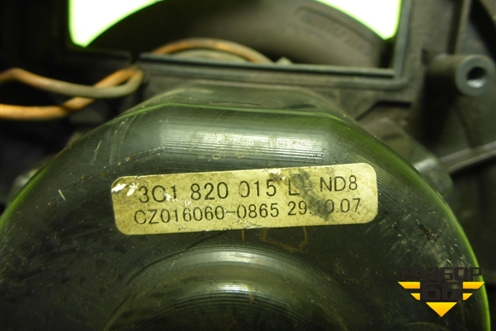 Моторчик отопителя (3C1820015) для Volkswagen Passat (B6) с 2005-2010г (Пассат Б6)