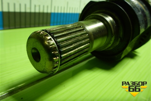 Привод задний (шлицы внутр-25, наруж-27) (49600D7000) для Hyundai Tucson с 2015-2022г (Туксон)