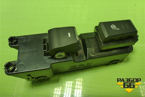 Кнопка стеклоподъёмника (задняя левая) (93580D3000) для Hyundai Tucson с 2015-2022г (Туксон)