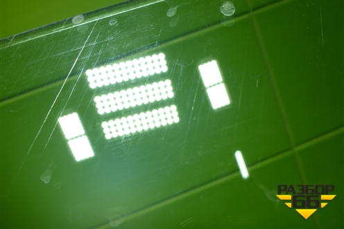 Стекло двери передней левой для Volkswagen Passat (B6) с 2005-2010г (Пассат Б6)