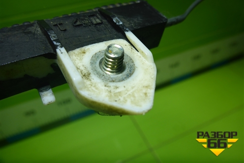 Стекло двери передней правой для Toyota Rav-4 с 2012-2019г (Рав 4)