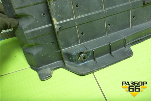 Защита антигравийная левая (84138D7500) для Hyundai Tucson с 2015-2022г (Туксон)