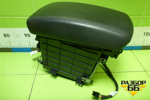 Подлокотник (M84690D7AA0TRY) для Hyundai Tucson с 2015-2022г (Туксон)