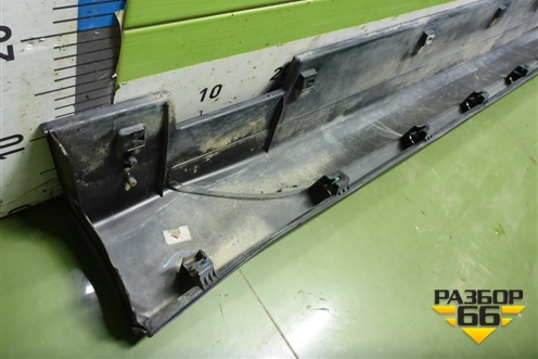 Накладка на порог наружная правая (87754D7000) для Hyundai Tucson с 2015-2022г (Туксон)